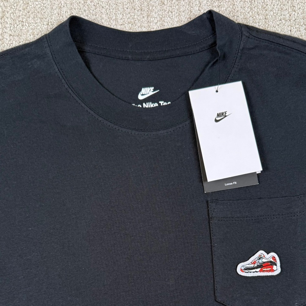 NEW Nike Men Large Black Air Max 90 Shoe Patch Pocket Loose Fit Shirt HQ9242-010